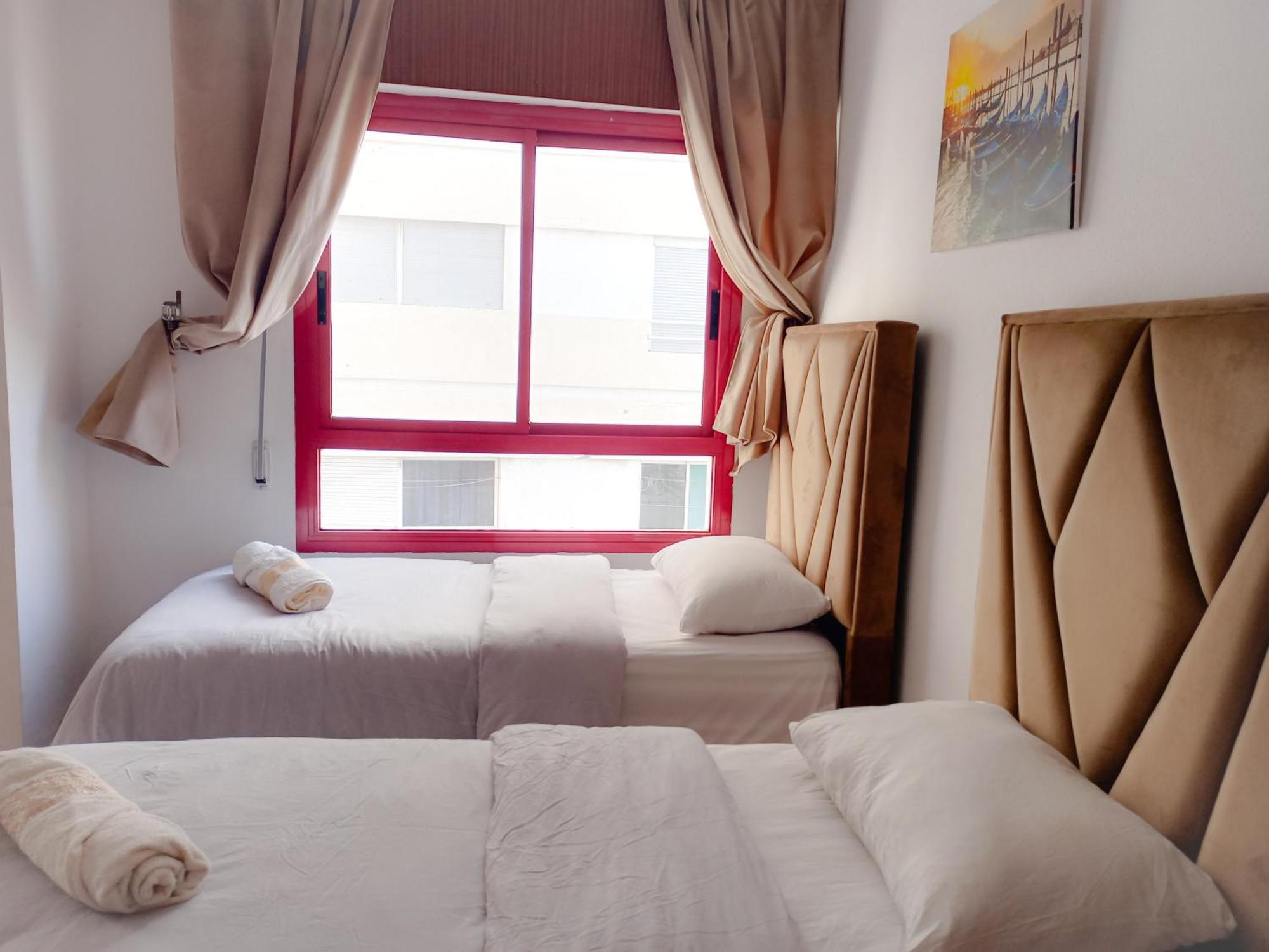 Amazing Appartement " Avec Climatisation " Au Centre Ville En Face Hilton & Gare Train De Tgv De Tanger 2N 탕헤르 외부 사진