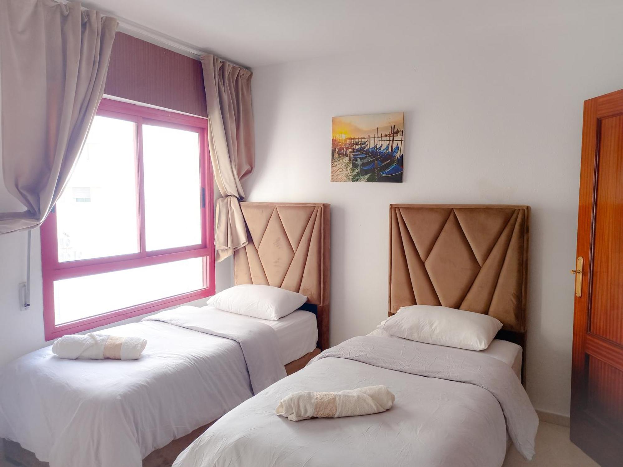 Amazing Appartement " Avec Climatisation " Au Centre Ville En Face Hilton & Gare Train De Tgv De Tanger 2N 탕헤르 외부 사진